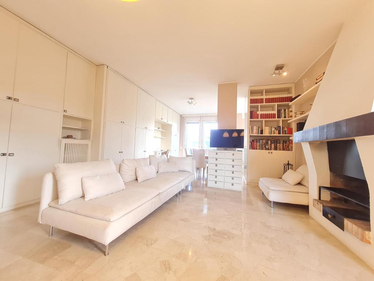 Ottoboni Charme Apartment With Terrace Milano Esterno foto